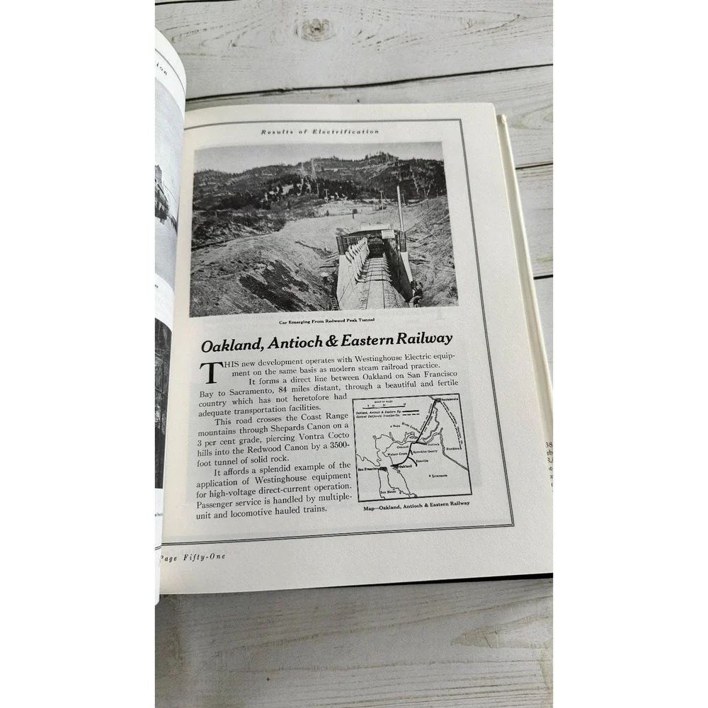 TRAIN WRECKS Robert C. Reed 1968 Pictorial History Railroad Accidents Bonanza